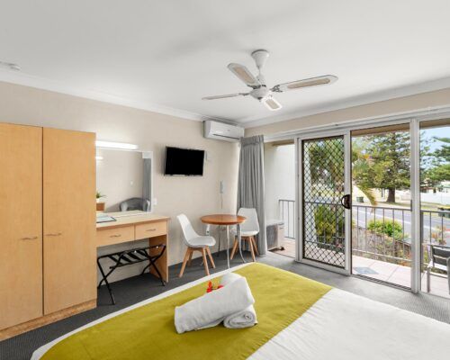 family-room-06-yamba (4)